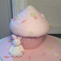 Motivtorte Ostern Riesencupcake Hase